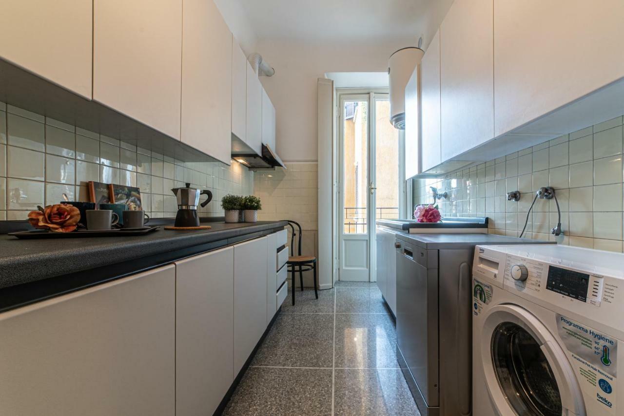 Joivy Sophisticated 3-Bed Flat With Desk Διαμέρισμα Μιλάνο Εξωτερικό φωτογραφία