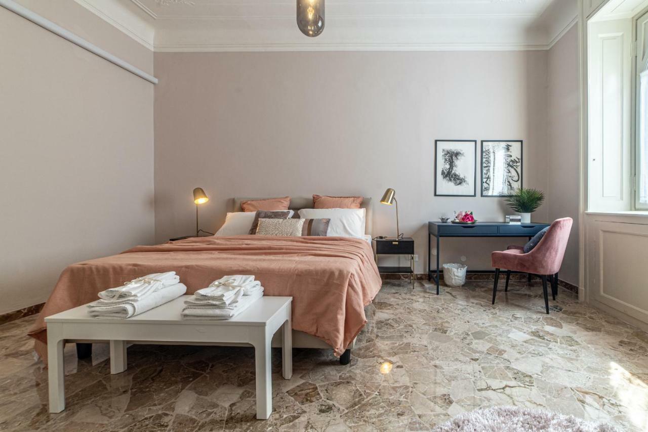 Joivy Sophisticated 3-Bed Flat With Desk Διαμέρισμα Μιλάνο Εξωτερικό φωτογραφία