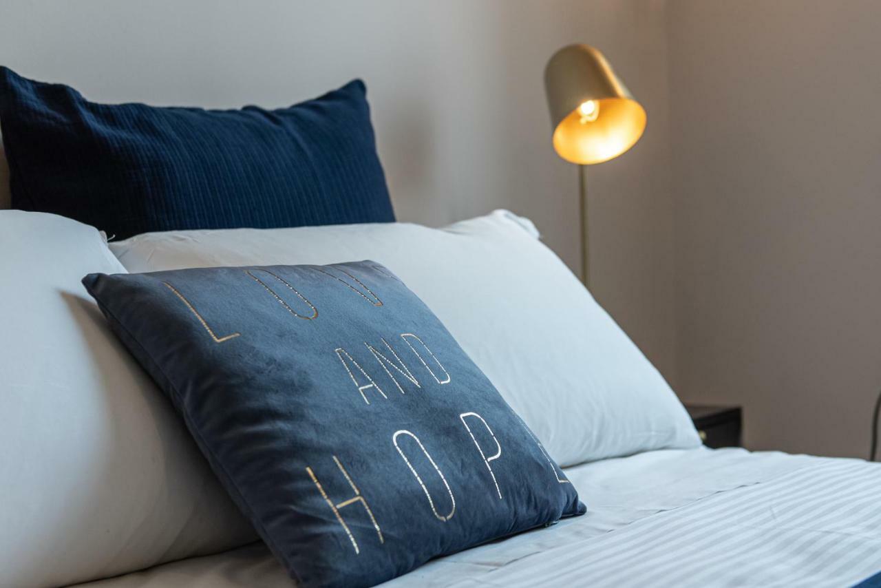 Joivy Sophisticated 3-Bed Flat With Desk Διαμέρισμα Μιλάνο Εξωτερικό φωτογραφία