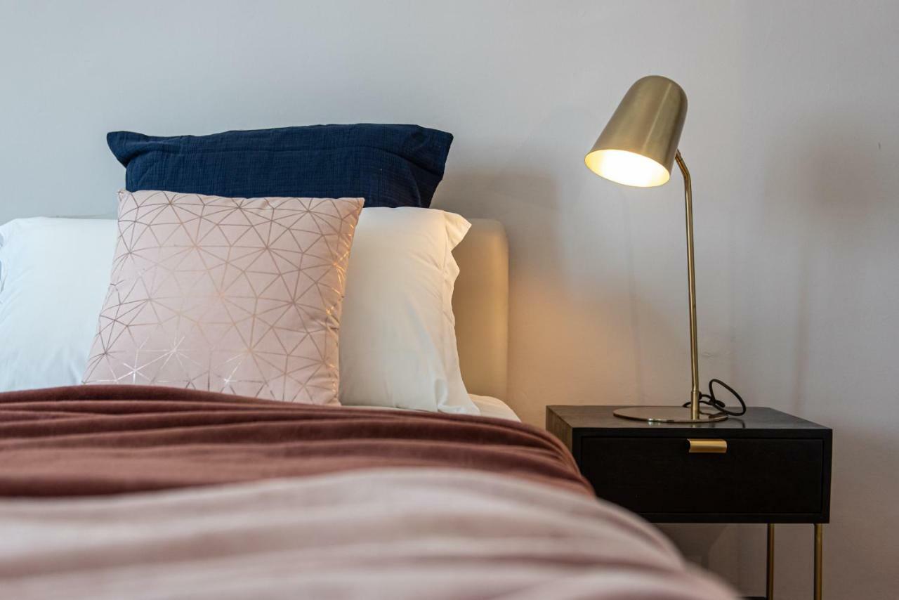 Joivy Sophisticated 3-Bed Flat With Desk Διαμέρισμα Μιλάνο Εξωτερικό φωτογραφία