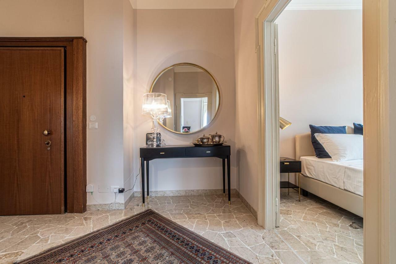 Joivy Sophisticated 3-Bed Flat With Desk Διαμέρισμα Μιλάνο Εξωτερικό φωτογραφία