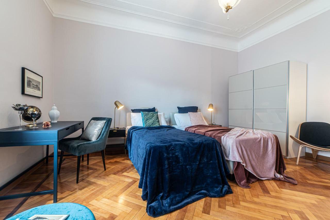 Joivy Sophisticated 3-Bed Flat With Desk Διαμέρισμα Μιλάνο Εξωτερικό φωτογραφία