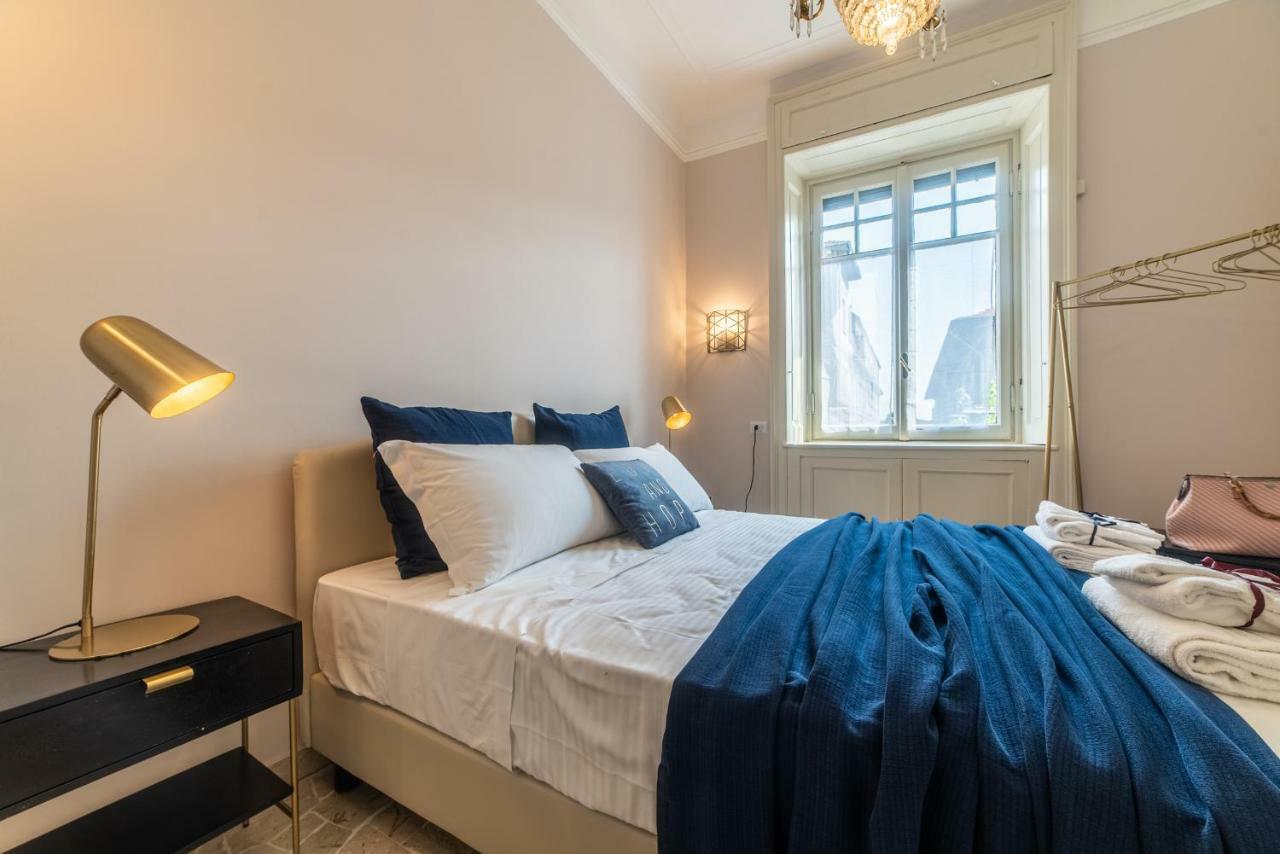 Joivy Sophisticated 3-Bed Flat With Desk Διαμέρισμα Μιλάνο Εξωτερικό φωτογραφία